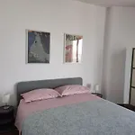 New Panoramic Apartment - Half Way Center-Vomero District
