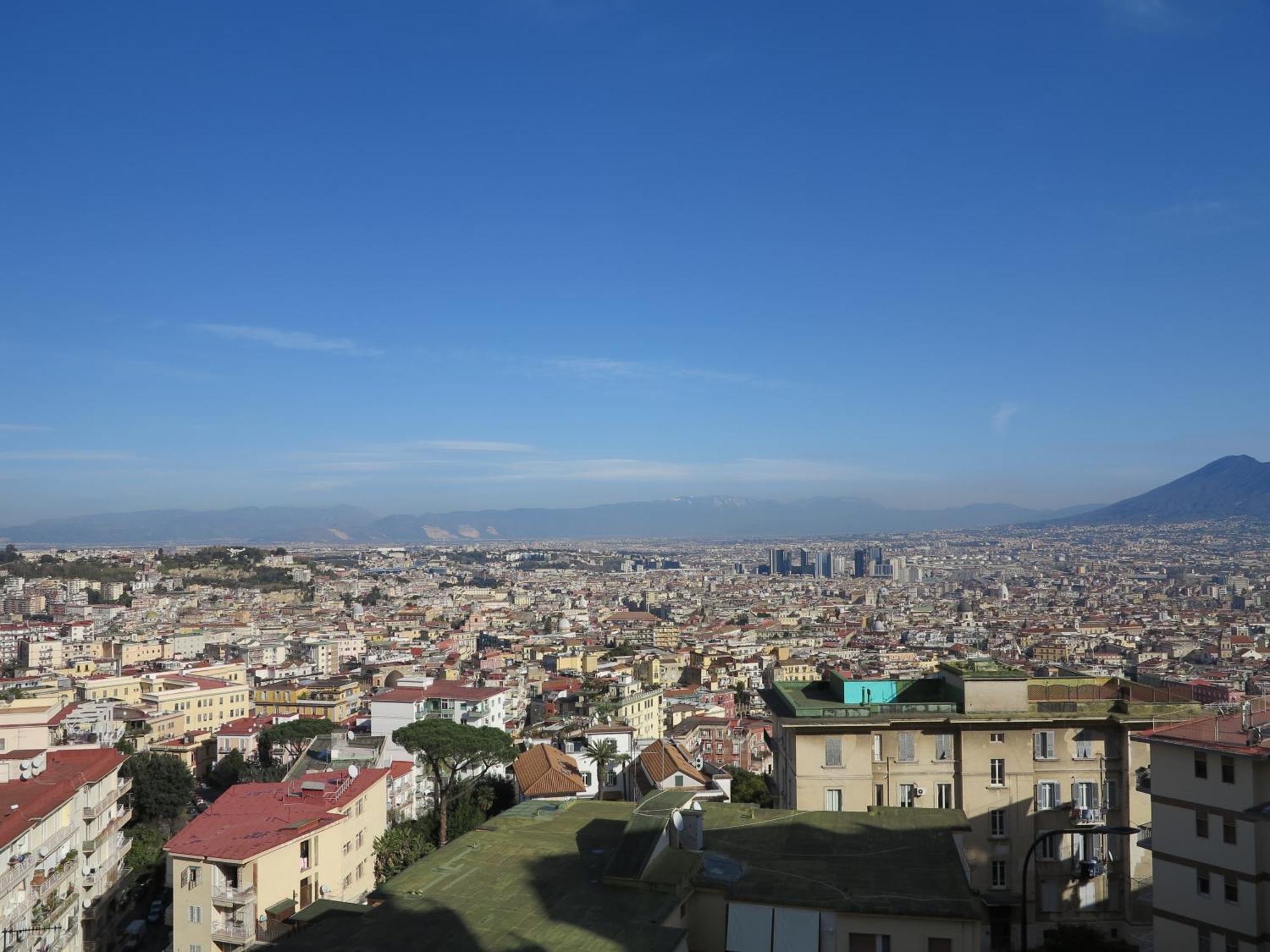 Apartment New Panoramic - Half Way Center-vomero District Naples